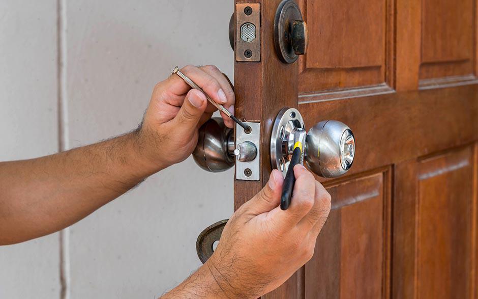changement serrure porte blindée 3 points Châteauneuf-les-Martigues